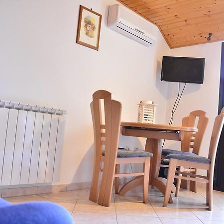 Apartments Bakuk Stari Grad  Exterior photo